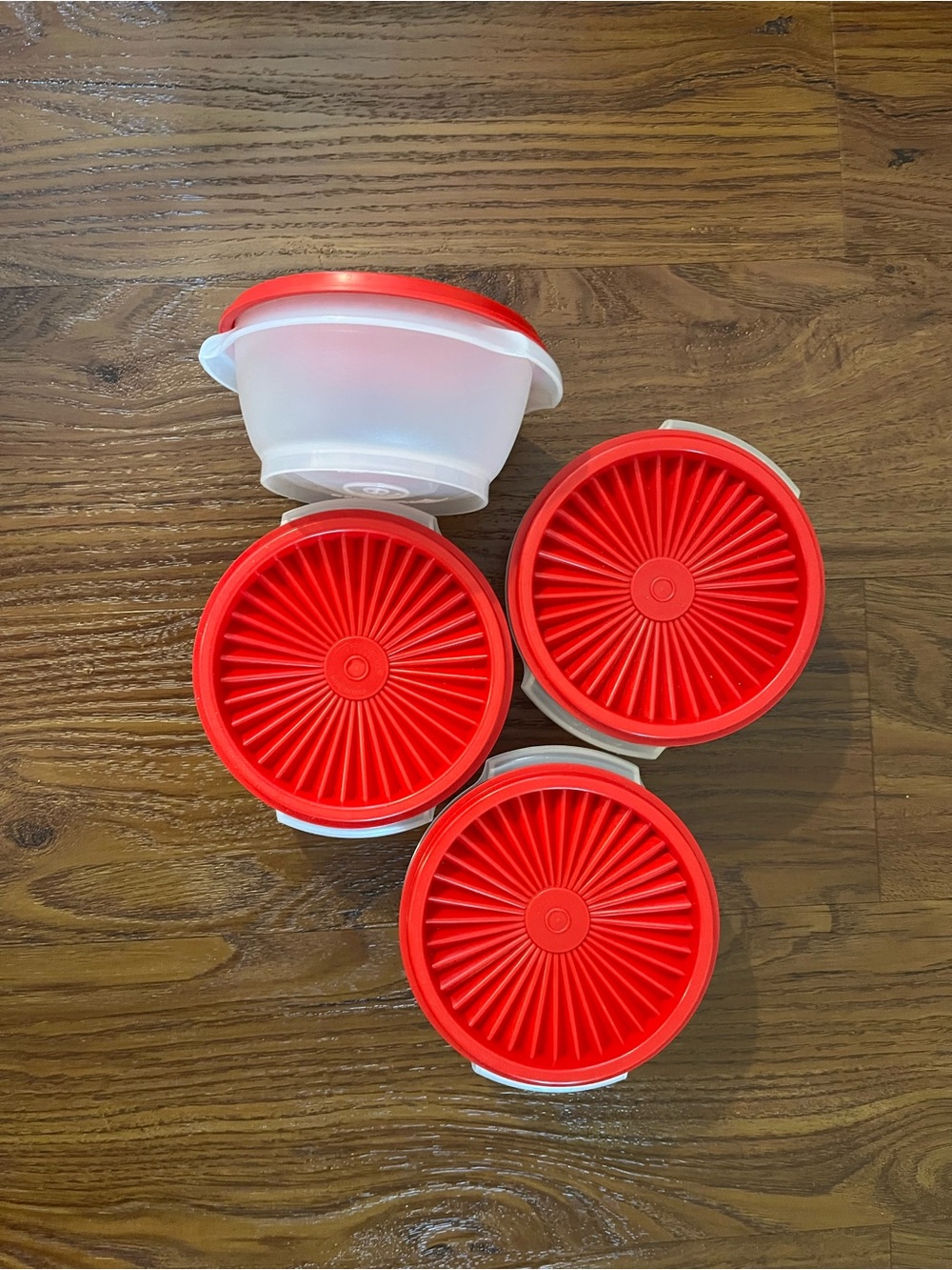 Tupperware Red Silicone-Lid Food Storage Containers - Home Kitchen